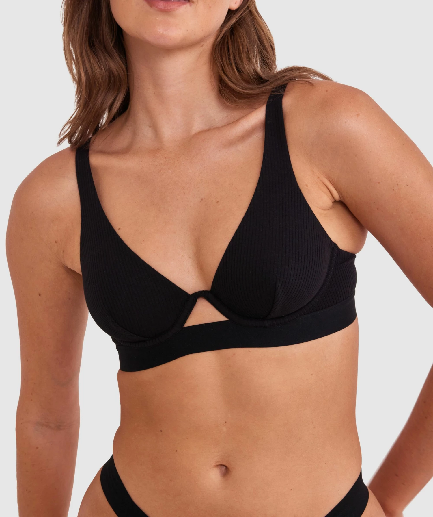 Chill Plunge Bra - Black 4 Chill Plunge Bra - Black - Image 2
