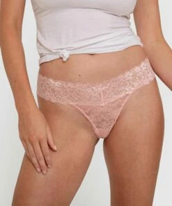 Evie V String - Pale Pink