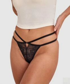 Lottie Mini V - Black