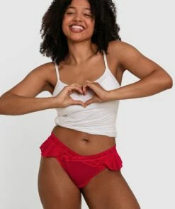 Lovely Skirted V String - Red