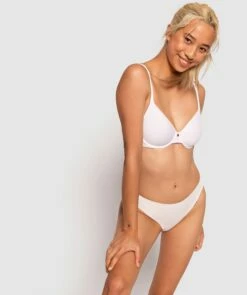 Pure Body Contour Bra - White