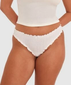 Sadie V String - Ivory