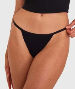 Smooth Comfort Mini V Knicker - Black